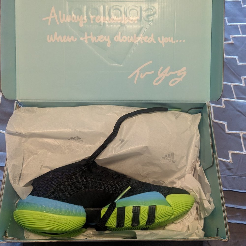 Big Kids' adidas Trae Young 2.0 Basketball Shoes